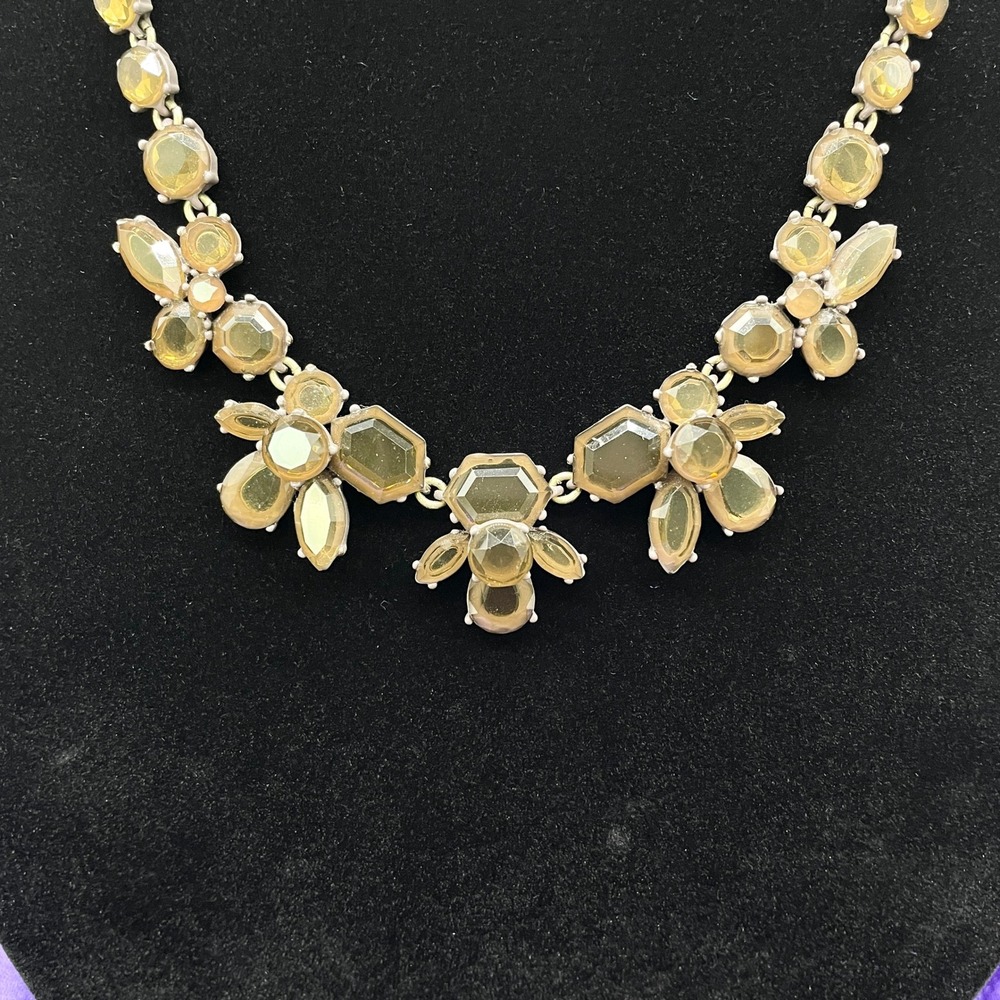 J Crew Crystal Flower Statement Necklace Preppy Glam Classic Garden Party Modern - Picture 2 of 6